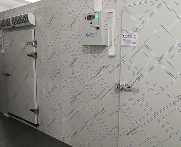 扬州西湖餐饮双温冷库/扬州九齐制冷设备有限公司